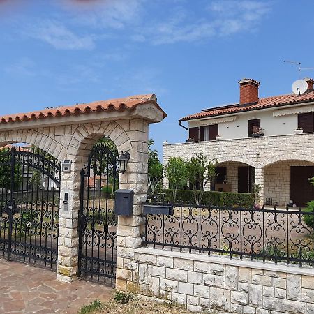 Apartments Mihael And Melani Poreč Extérieur photo